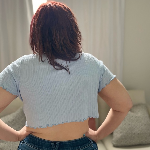 Pointelle Rib Crop Henley BP. - Picture 2 of 9